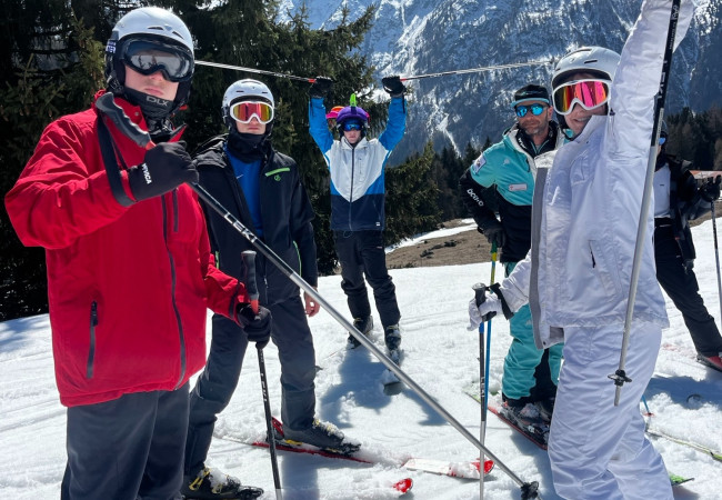 ski ski
