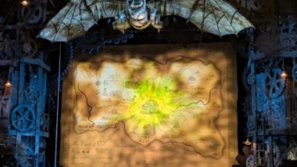 Year 8 Enjoy Wicked at the Apollo Victoria Theatre